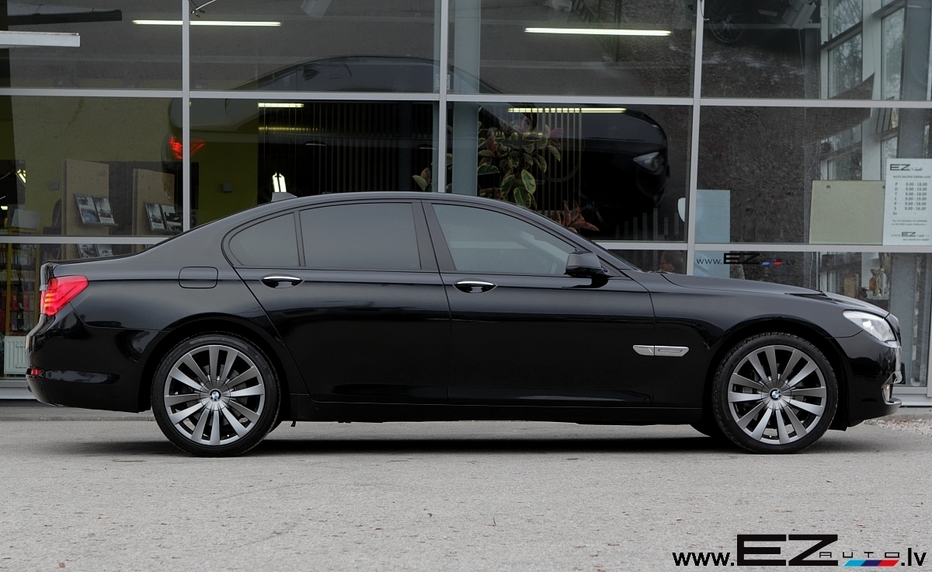 BMW 730D F-01 3.0D 245 ZS | EZ AUTO BMW 730D F-01 3.0D 245 ZS | EZ AUTO