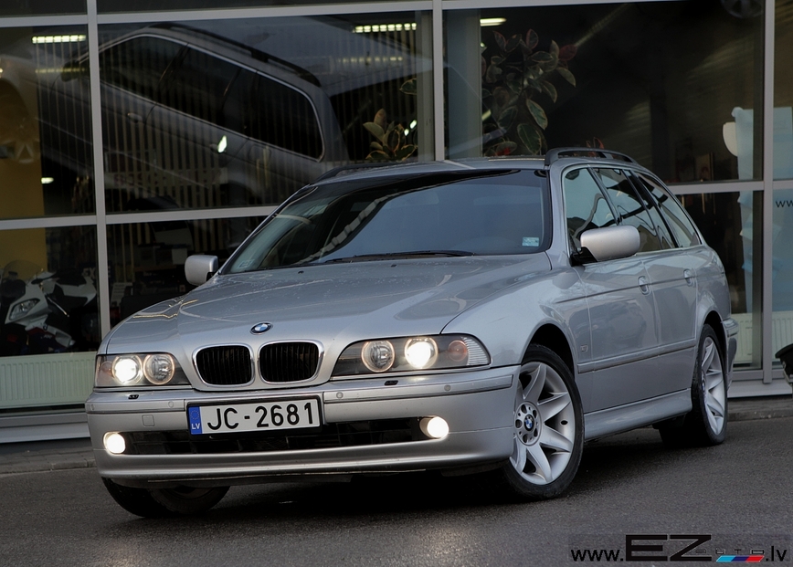BMW 530D TOURING | EZ AUTO